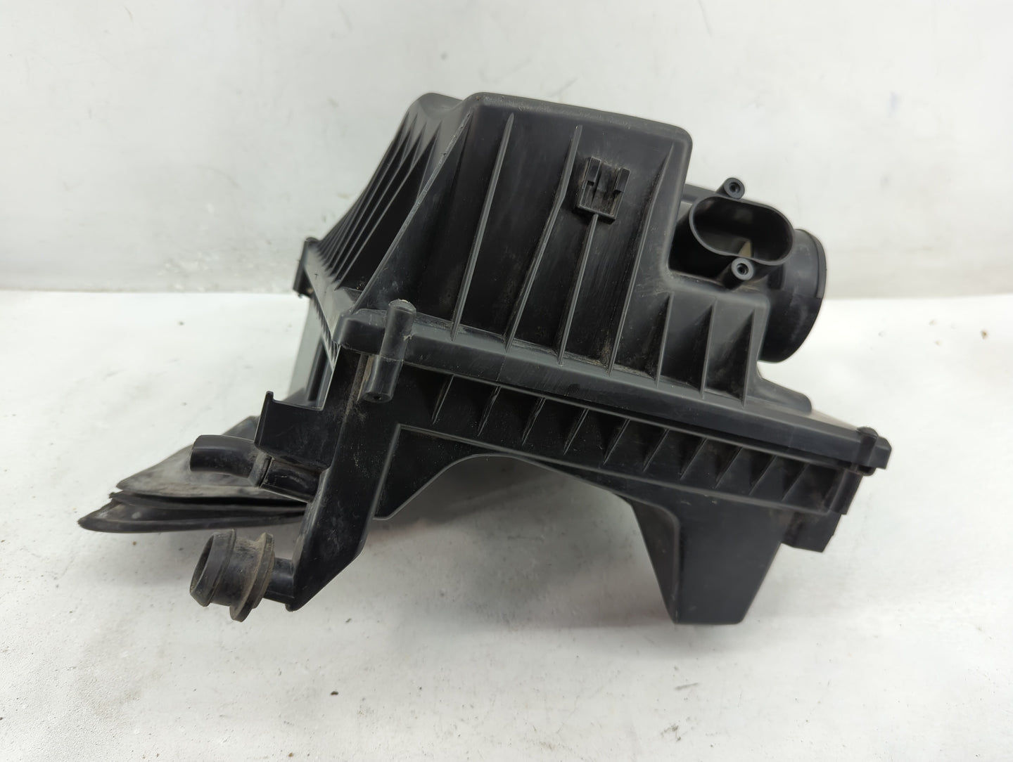 2013-2016 Chevrolet Cruze Air Cleaner Intake-duct Hose Tube - Oemusedautoparts1.com
