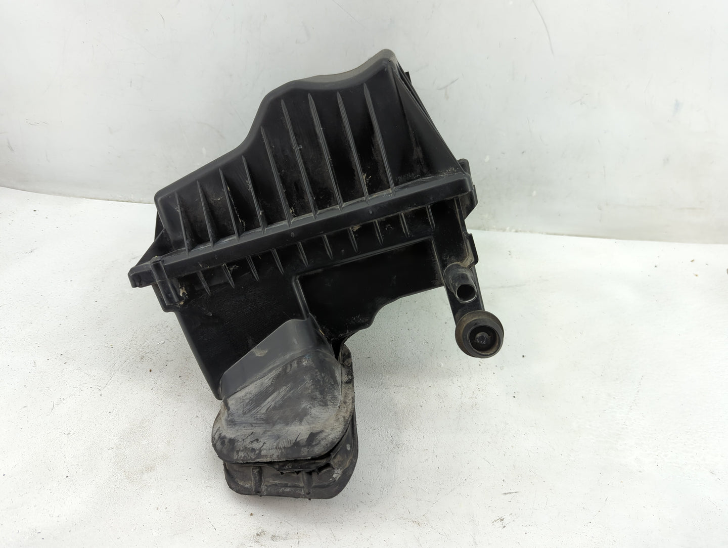 2013-2016 Chevrolet Cruze Air Cleaner Intake-duct Hose Tube - Oemusedautoparts1.com