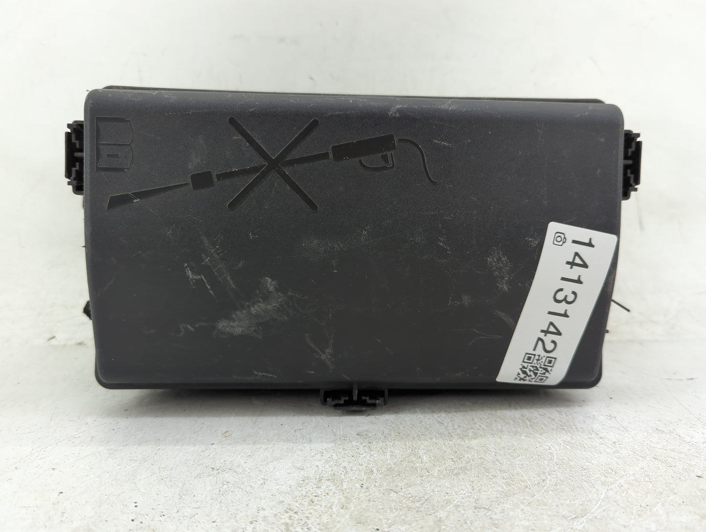 2011-2014 Chevrolet Cruze Fusebox Fuse Box Panel Relay Module P/N:812461952 Fits Fits 2011 2012 2013 2014 OEM Used Auto Part