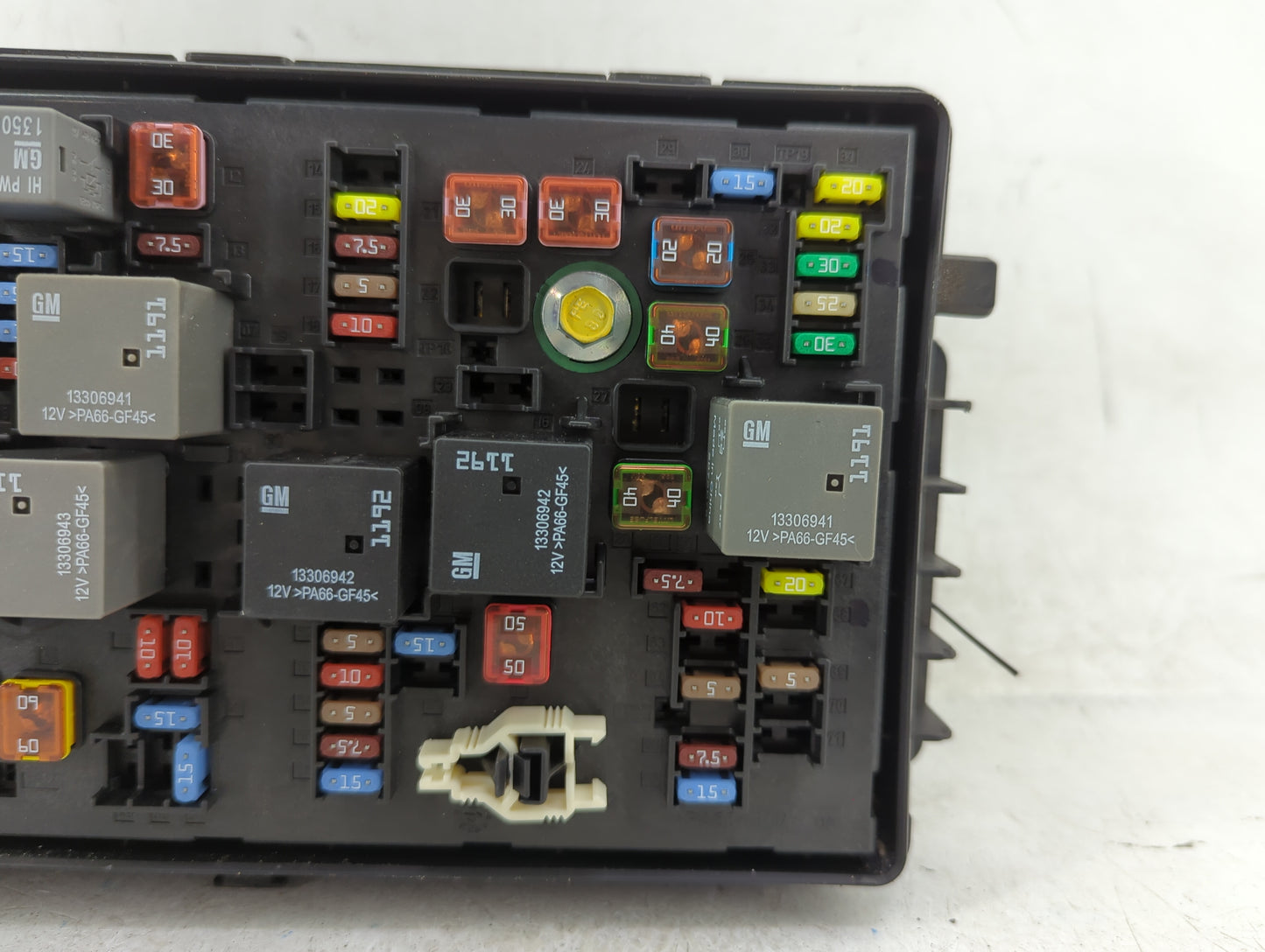 2011-2014 Chevrolet Cruze Fusebox Fuse Box Panel Relay Module P/N:812461952 Fits Fits 2011 2012 2013 2014 OEM Used Auto Part