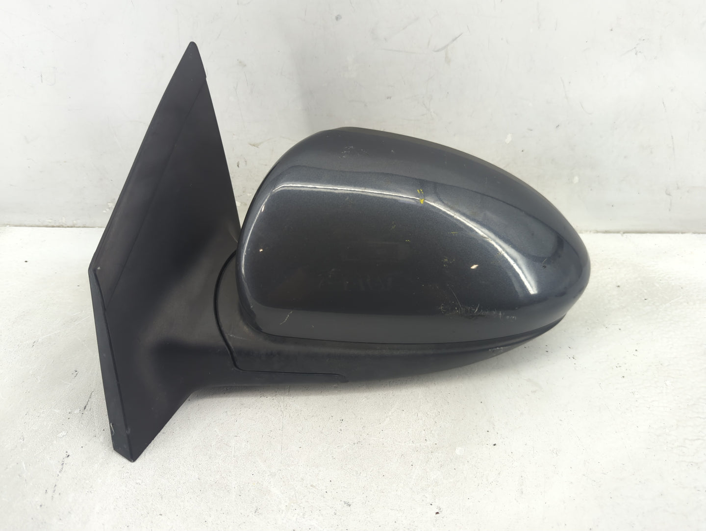 2011-2016 Chevrolet Cruze Driver Side View Mirror - Left Door Mirror OEM Used - Oemusedautoparts1.com