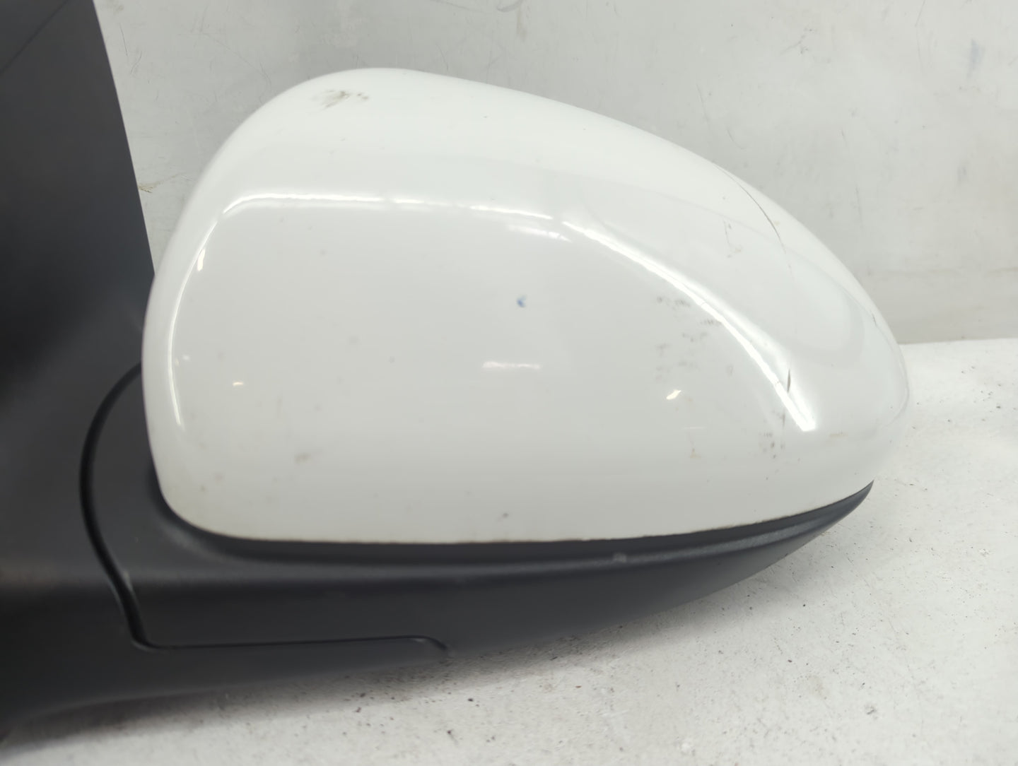 2011-2016 Chevrolet Cruze Driver Side View Mirror - Left Door Mirror OEM Used - Oemusedautoparts1.com