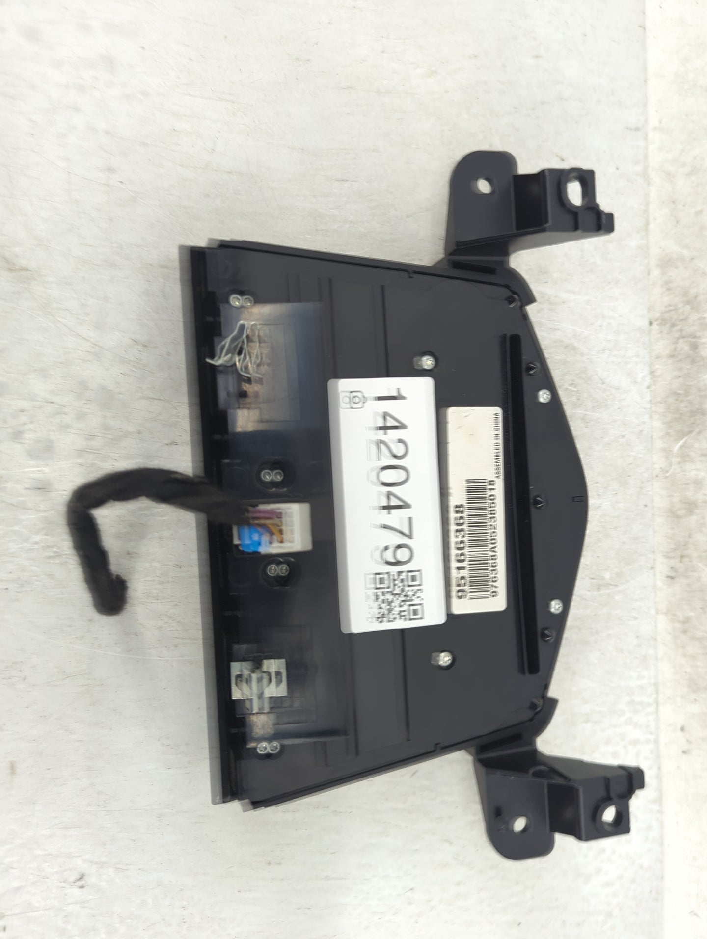 2013-2016 Chevrolet Cruze Radio AM FM Cd Player Receiver Replacement P/N:95166368 Fits Fits 2013 2014 2015 2016 OEM Used Aut