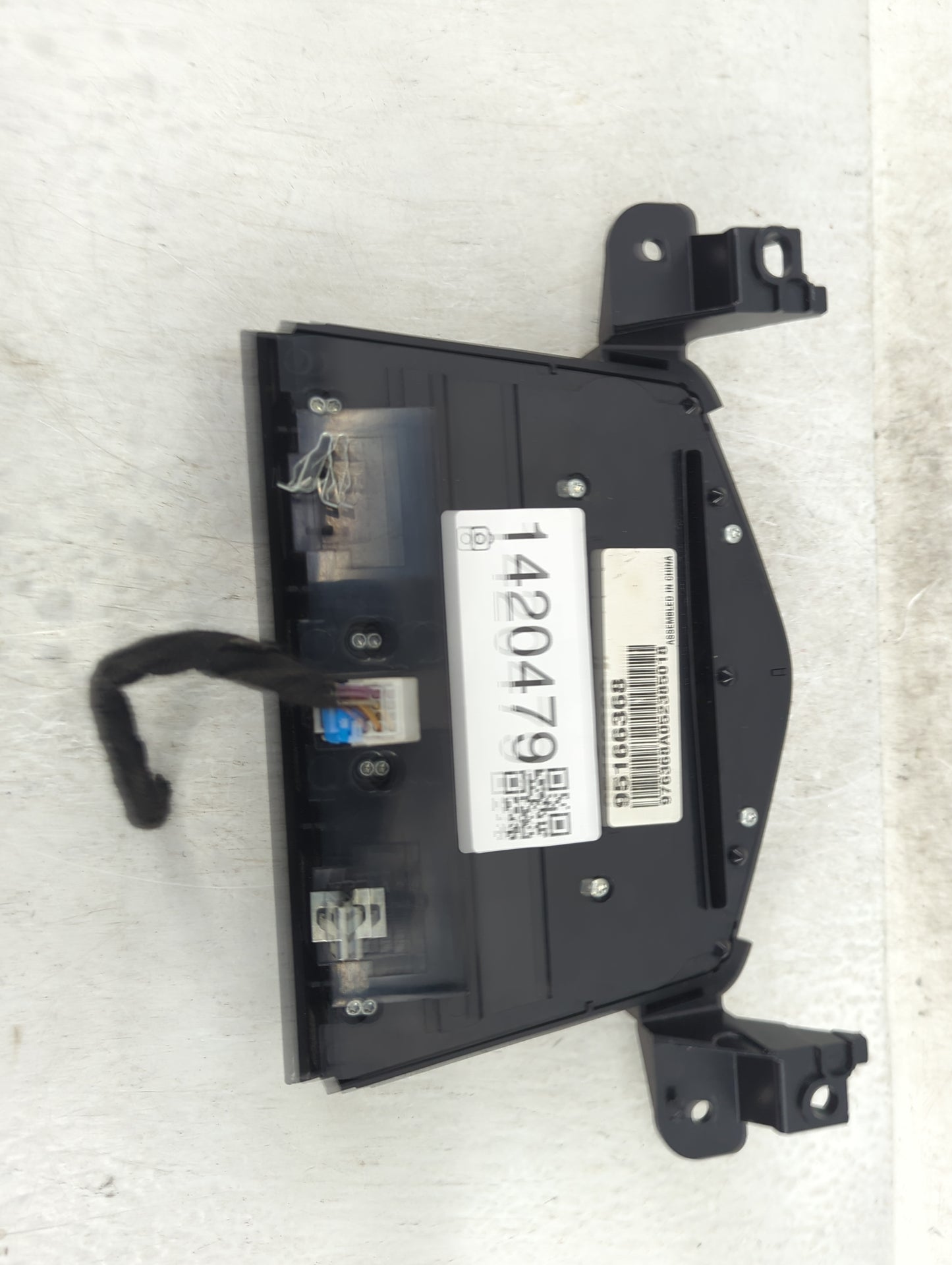 2013-2016 Chevrolet Cruze Radio AM FM Cd Player Receiver Replacement P/N:95166368 Fits Fits 2013 2014 2015 2016 OEM Used Aut