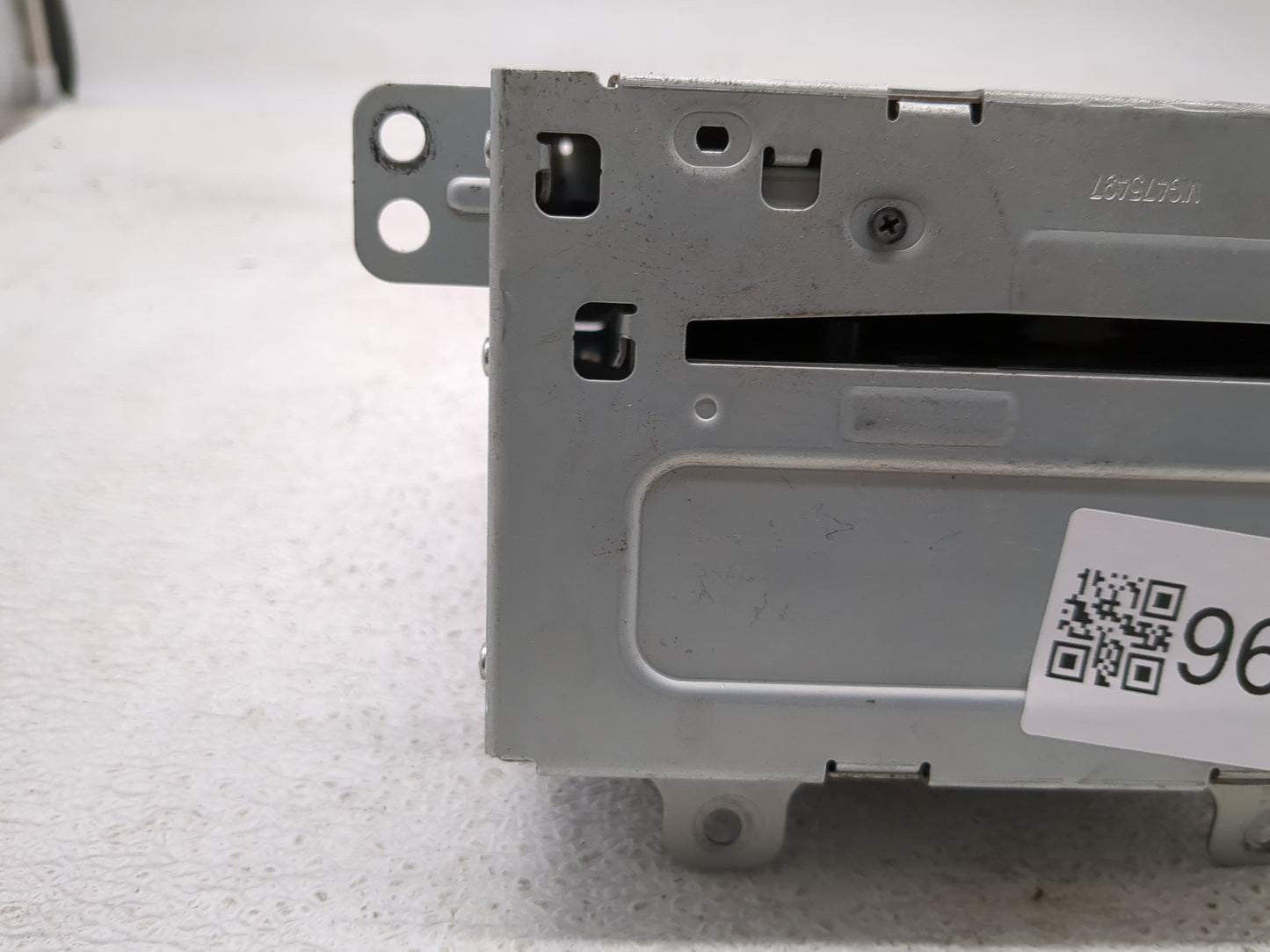 2013 Chevrolet Cruze Radio AM FM Cd Player Receiver Replacement P/N:22923803 Fits OEM Used Auto Parts - Oemusedautoparts1.co