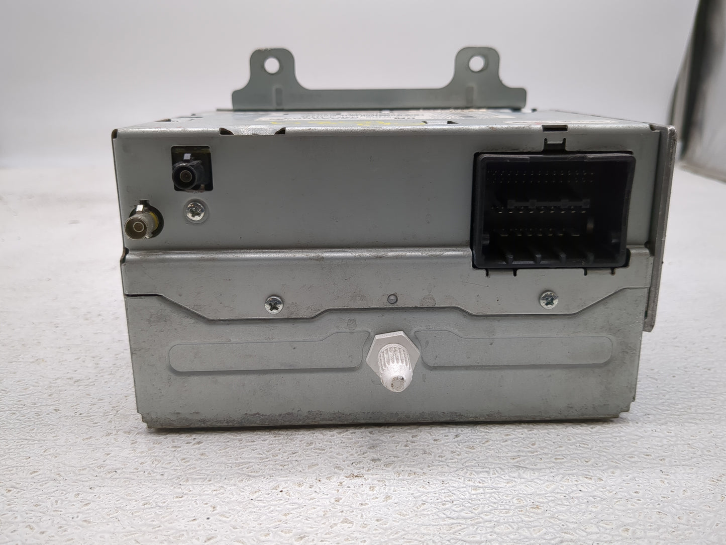 2013 Chevrolet Cruze Radio AM FM Cd Player Receiver Replacement P/N:22923803 Fits OEM Used Auto Parts - Oemusedautoparts1.co