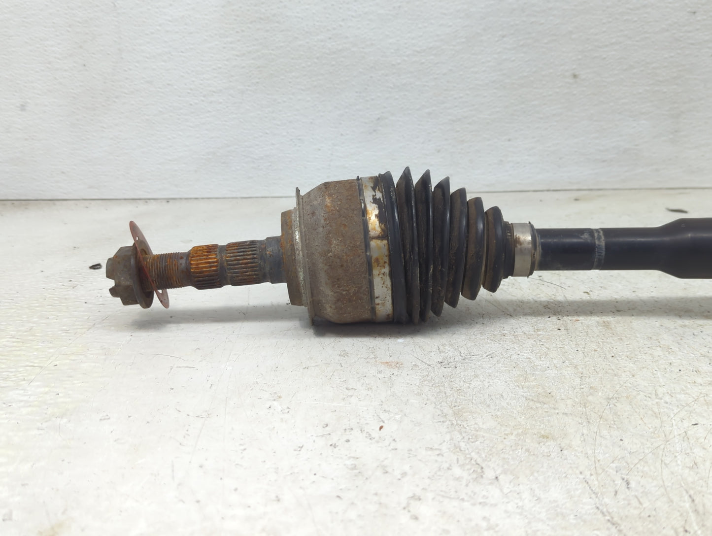 2011-2014 Chevrolet Cruze Axle Shaft Front Passenger Cv C/v 1428684 - Oemusedautoparts1.com