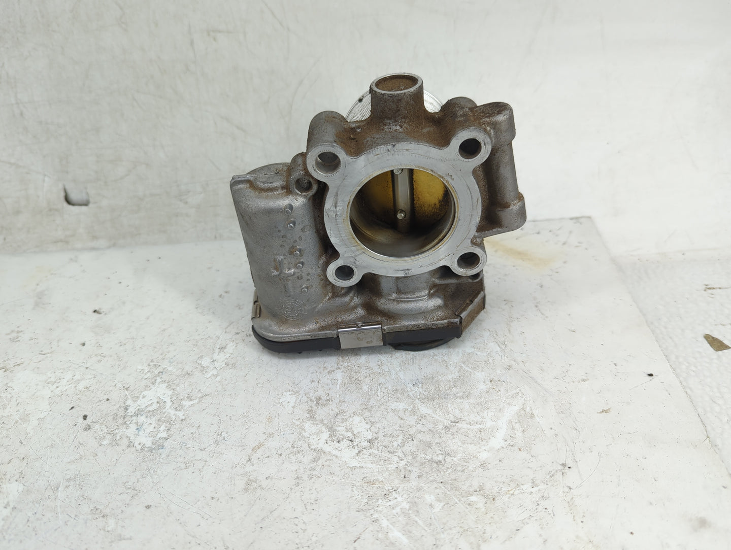 2011-2016 Chevrolet Cruze Throttle Body P/N:0 280 750 499 5565489 Fits Fits 2011 2012 2013 2014 2015 2016 2017 2018 2019 202