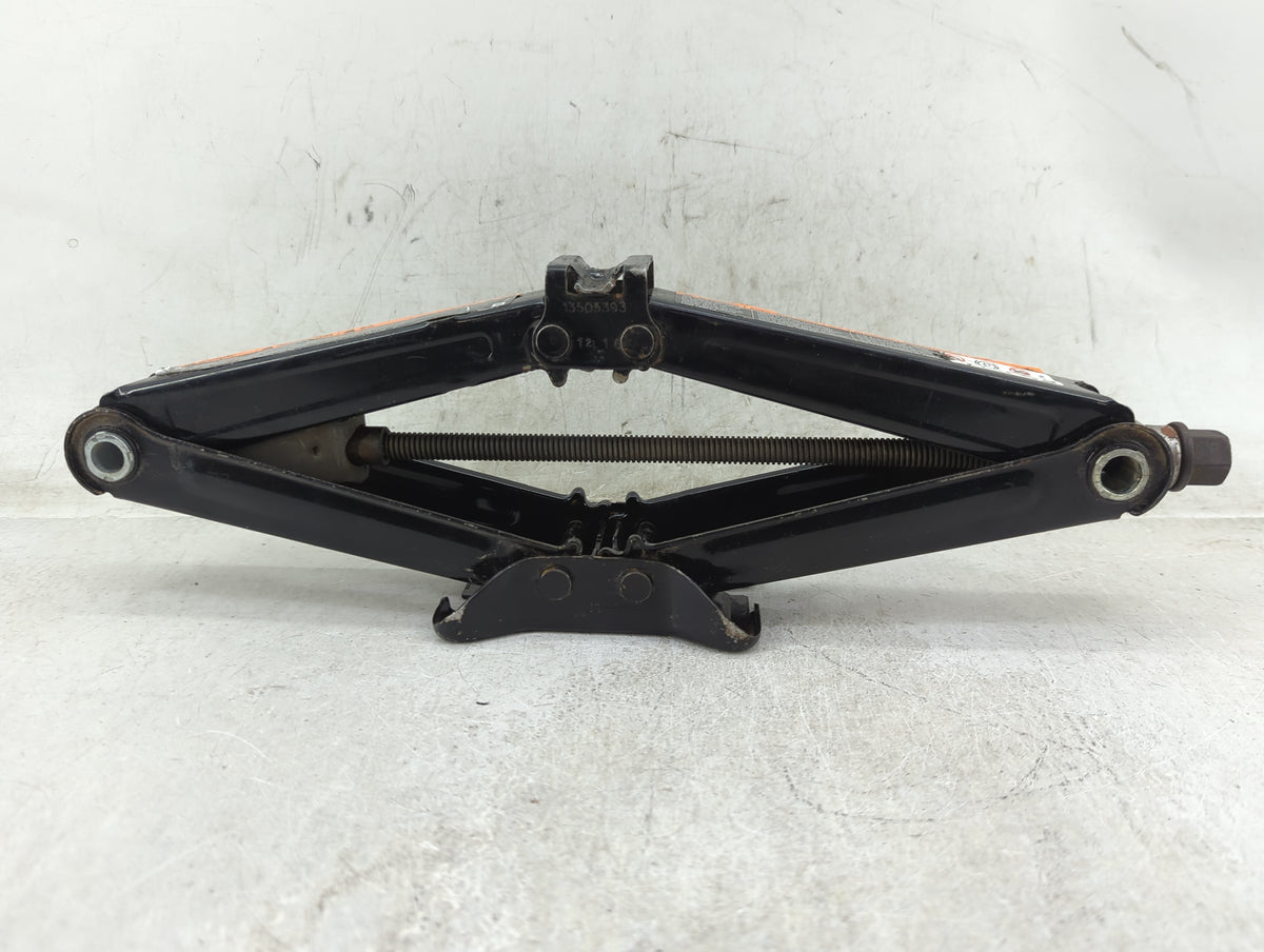 2013 Chevrolet Cruze Spare Scissor Car Jack 1431782 - Oemusedautoparts1.com