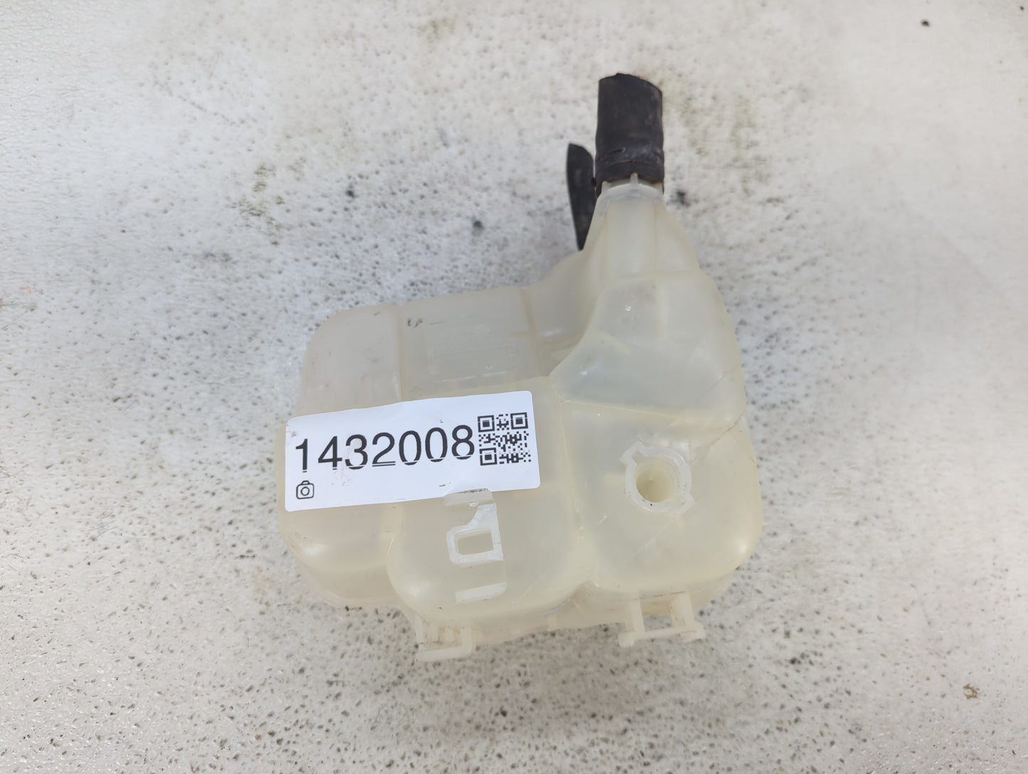 2011 Chevrolet Cruze Radiator Coolant Overflow Expansion Tank Bottle 1432008 - Oemusedautoparts1.com