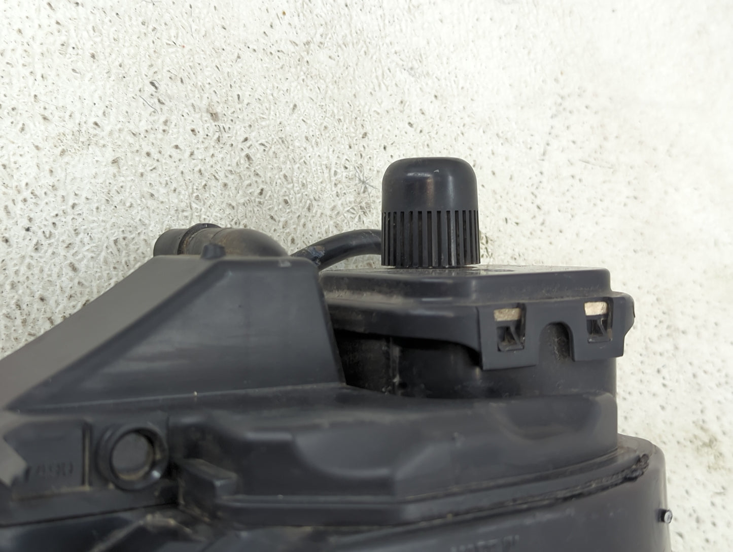 2013 Chevrolet Cruze Fuel Vapor Charcoal Canister 1432271 - Oemusedautoparts1.com