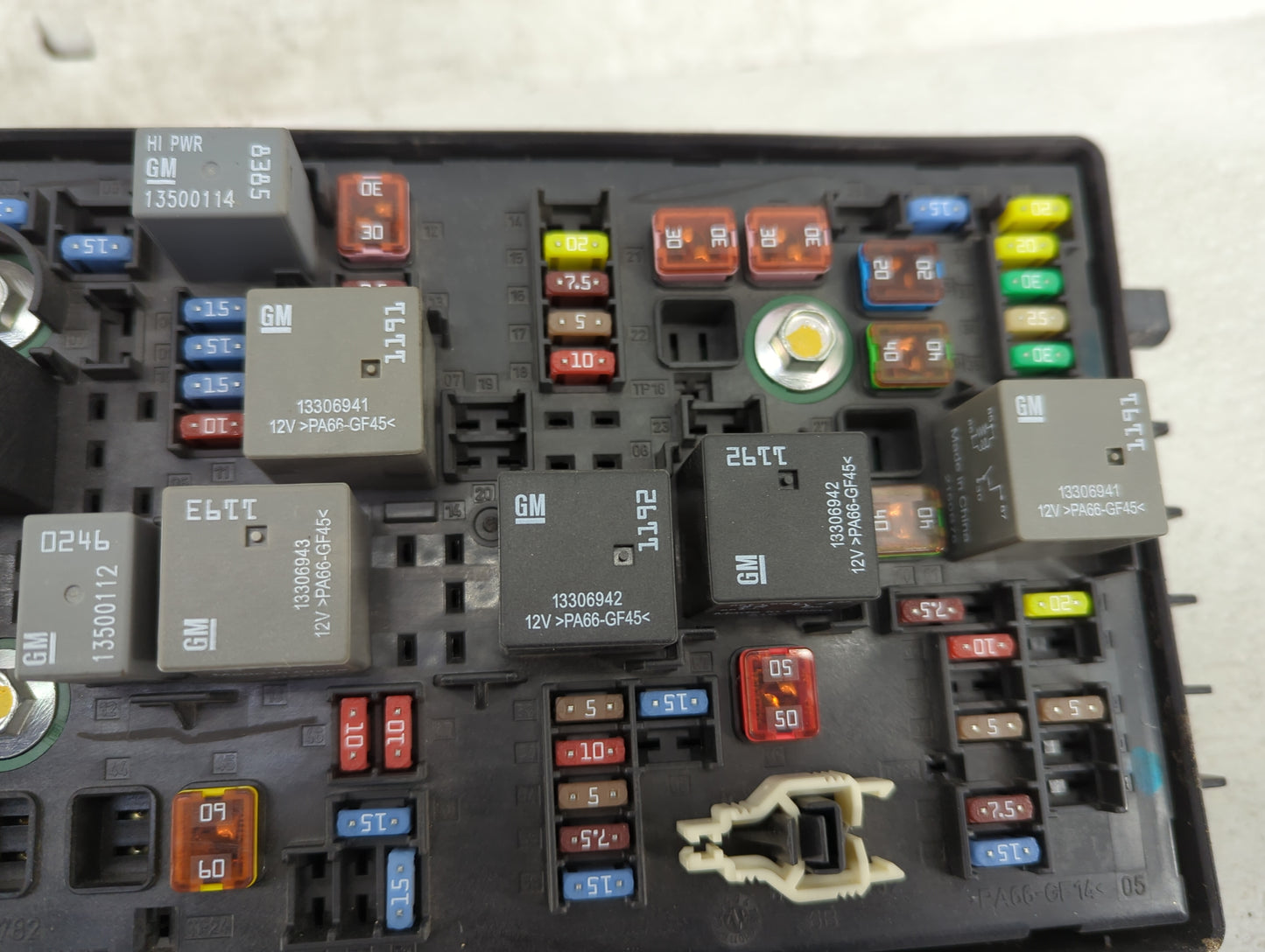 2011-2014 Chevrolet Cruze Fusebox Fuse Box Panel Relay Module P/N:13222782 13255300 Fits Fits 2011 2012 2013 2014 OEM Used A