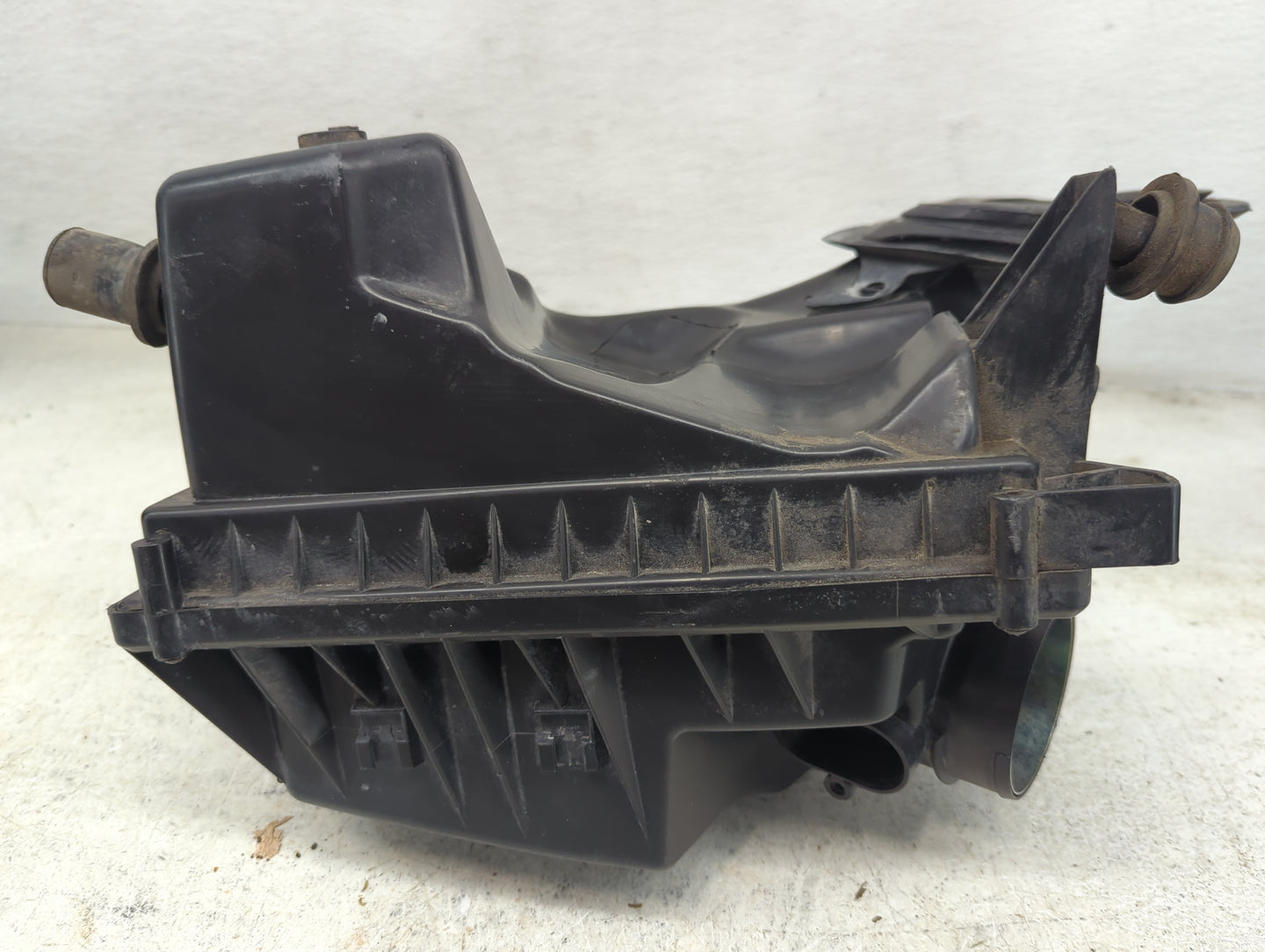 2012-2014 Chevrolet Cruze Air Cleaner Intake-duct Hose Tube - Oemusedautoparts1.com