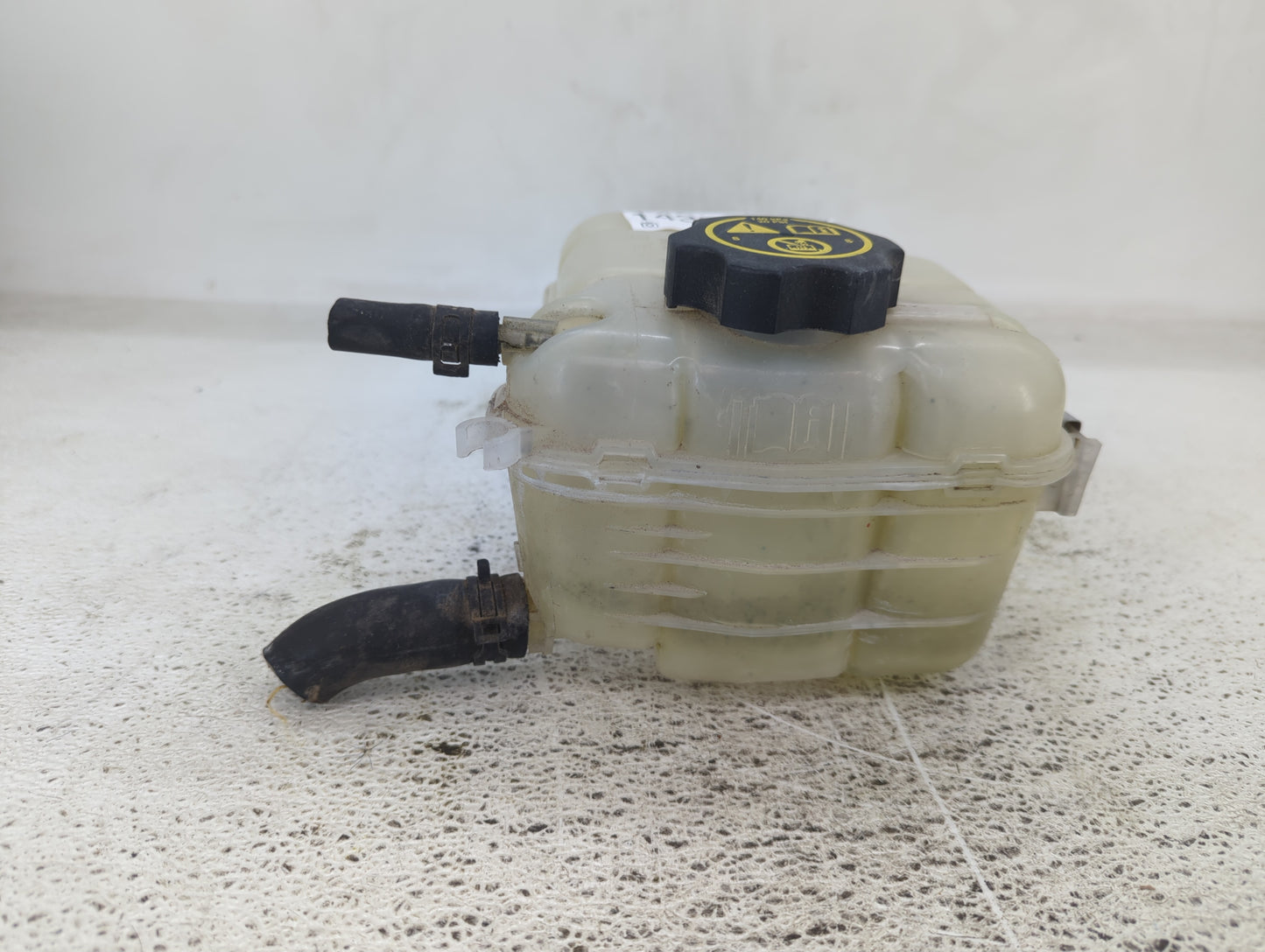 2011 Chevrolet Cruze Radiator Coolant Overflow Expansion Tank Bottle 1432652 - Oemusedautoparts1.com