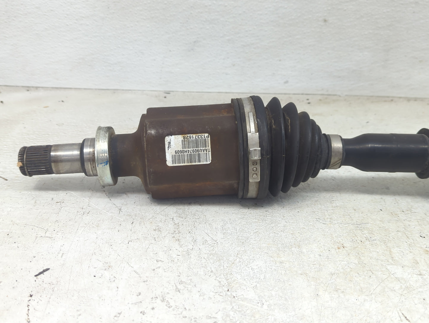 2011-2014 Chevrolet Cruze Axle Shaft Front Passenger Cv C/v - Oemusedautoparts1.com