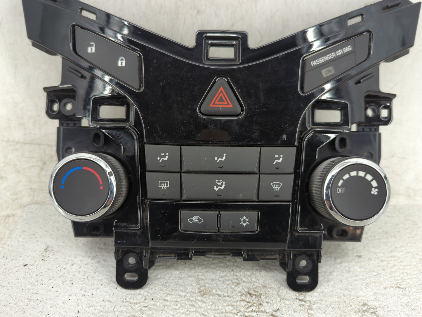 2012-2016 Chevrolet Cruze Climate Control Module Temperature AC/Heater Replacement P/N:95146207 386207A023320008 Fits OEM Us