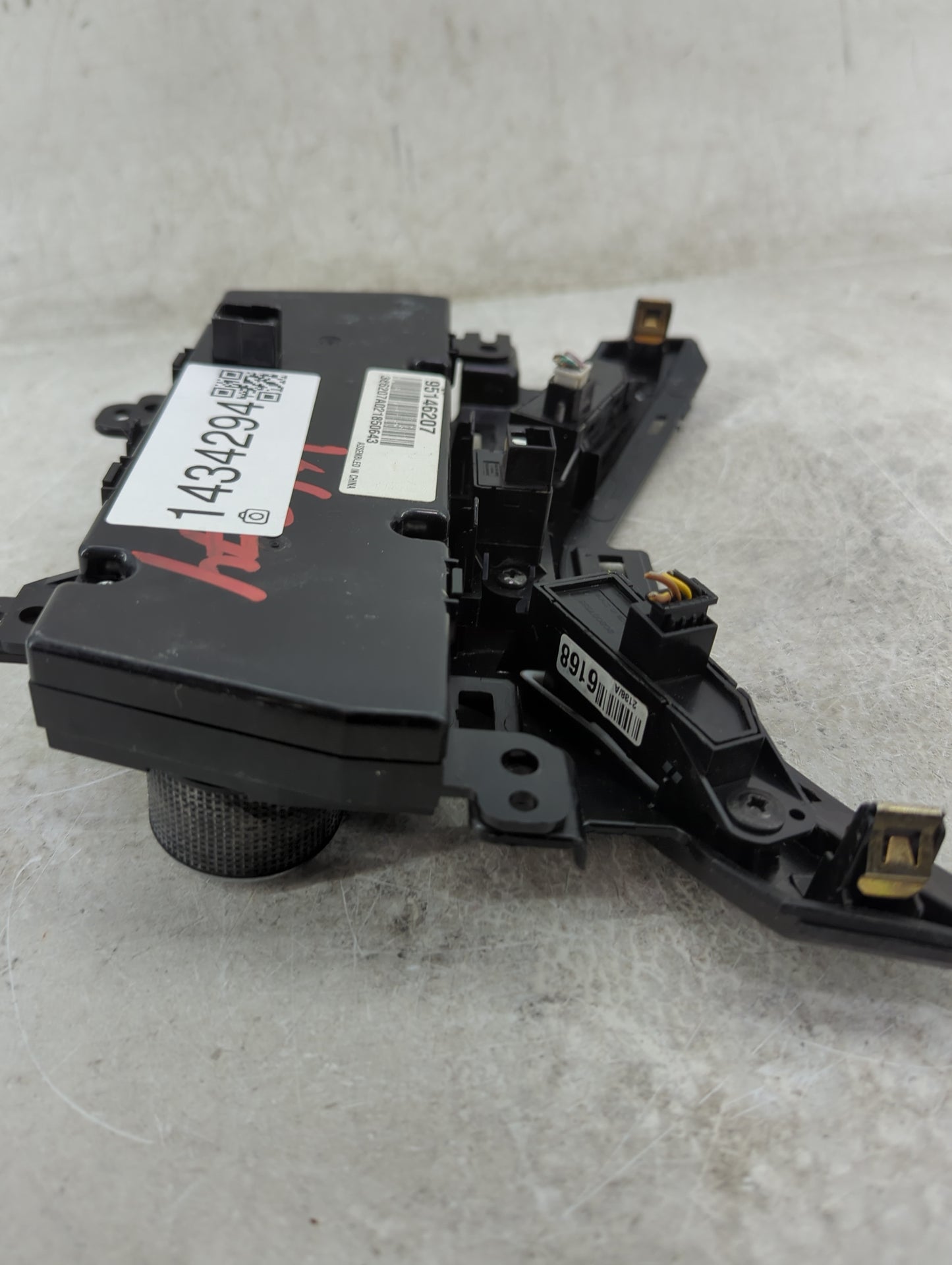 2012-2016 Chevrolet Cruze Climate Control Module Temperature AC/Heater Replacement P/N:95146207 386207A021850643 Fits OEM Us