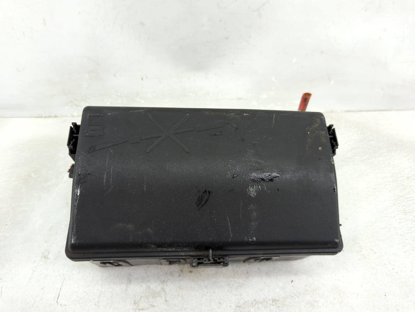 2011-2014 Chevrolet Cruze Fusebox Fuse Box Panel Relay Module P/N:812461952 Fits Fits 2011 2012 2013 2014 OEM Used Auto Part