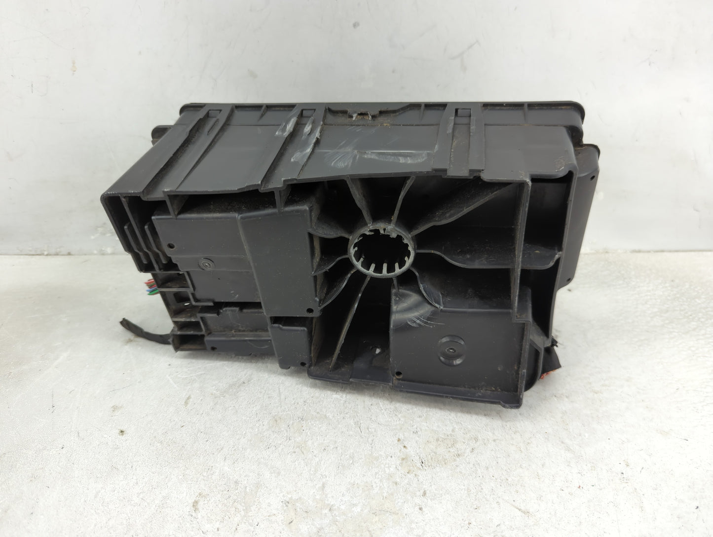 2011-2014 Chevrolet Cruze Fusebox Fuse Box Panel Relay Module P/N:812461952 Fits Fits 2011 2012 2013 2014 OEM Used Auto Part