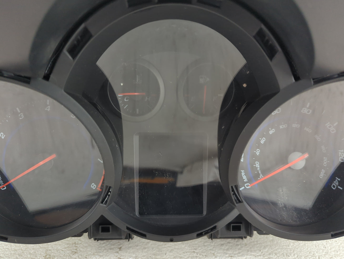 2013-2014 Chevrolet Cruze Instrument Cluster Speedometer Gauges P/N:95129378 Miles: Fits Fits 2013 2014 OEM Used Auto Parts 