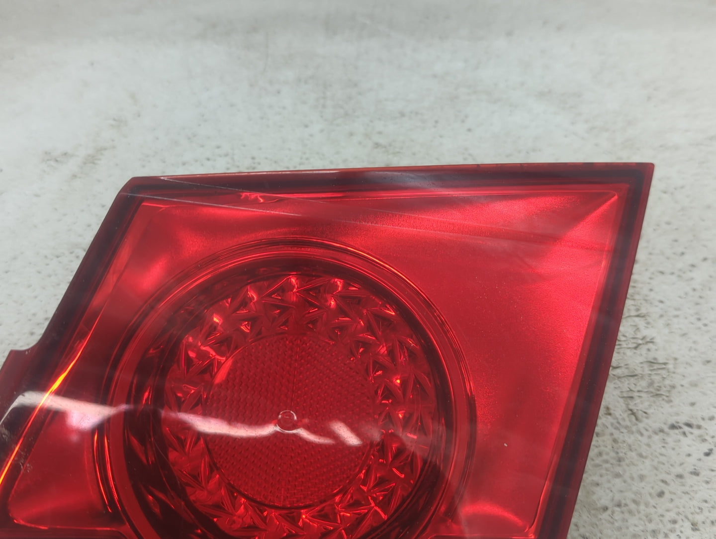 2011-2016 Chevrolet Cruze Tail Light Assembly Passenger Right OEM Fits Fits 2011 2012 2013 2014 2015 2016 OEM Used Auto Part