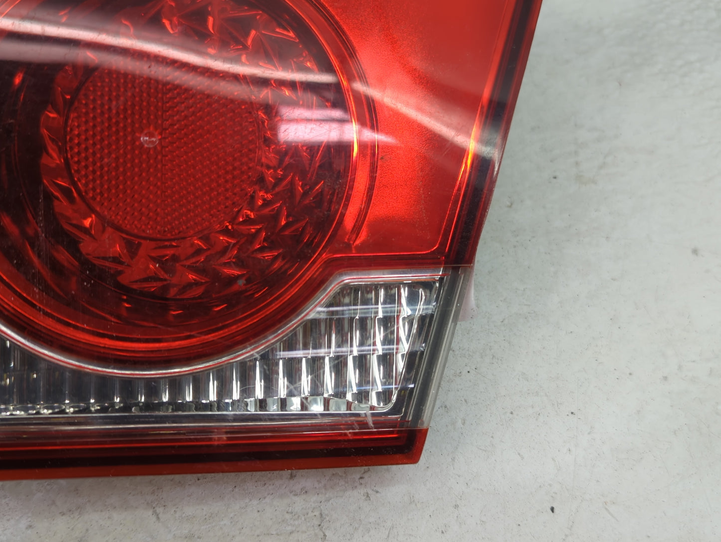 2011-2016 Chevrolet Cruze Tail Light Assembly Passenger Right OEM Fits Fits 2011 2012 2013 2014 2015 2016 OEM Used Auto Part