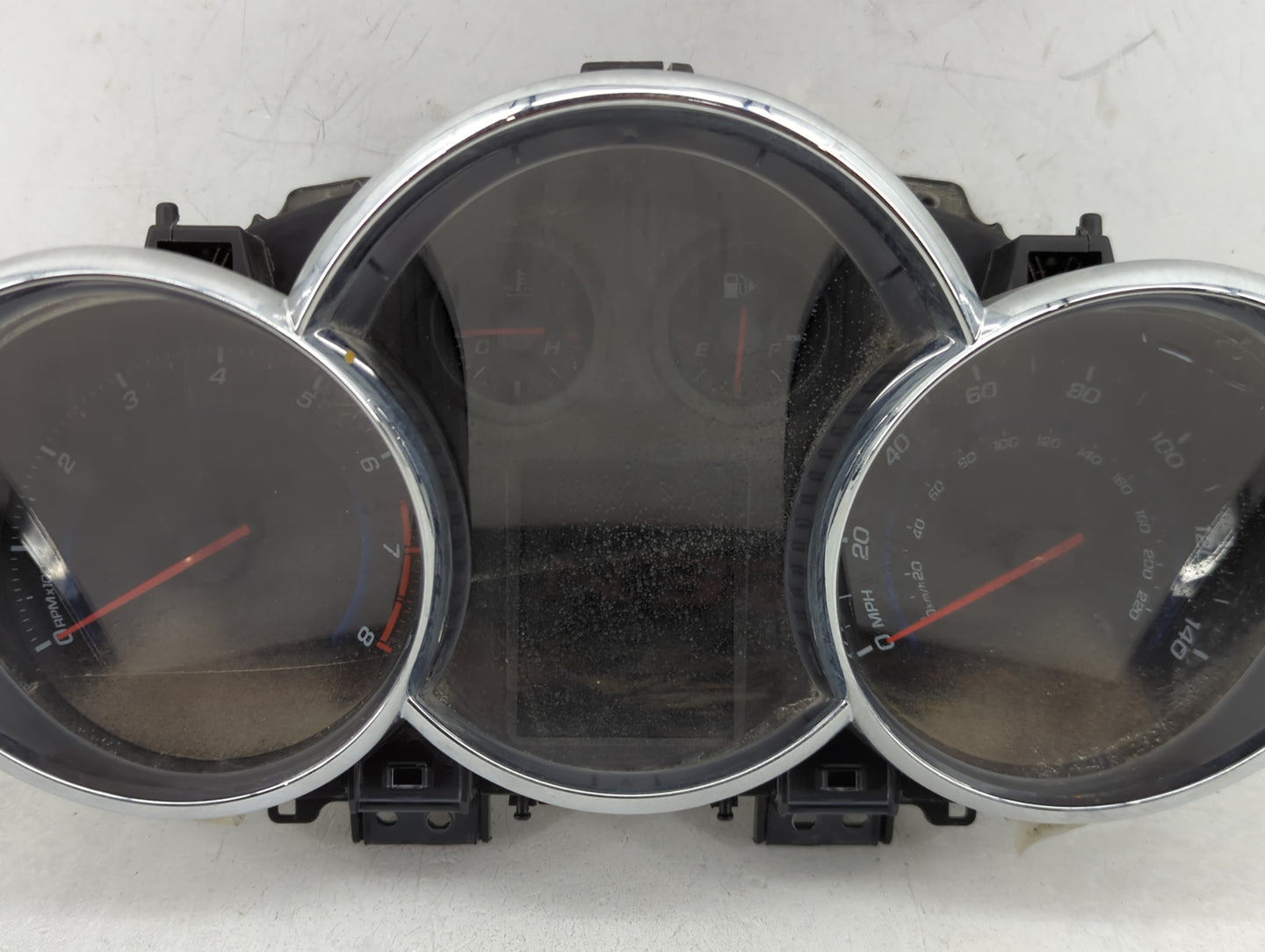 2013-2014 Chevrolet Cruze Instrument Cluster Speedometer Gauges P/N:95129376 Fits Fits 2013 2014 OEM Used Auto Parts - Oemus