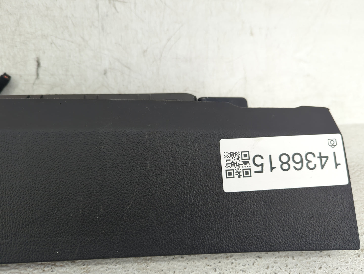 2013-2015 Chevrolet Cruze Air Bag Passenger Right Dashboard OEM P/N:95910049 814990982, AB0-09C005 Fits Fits 2013 2014 2015 