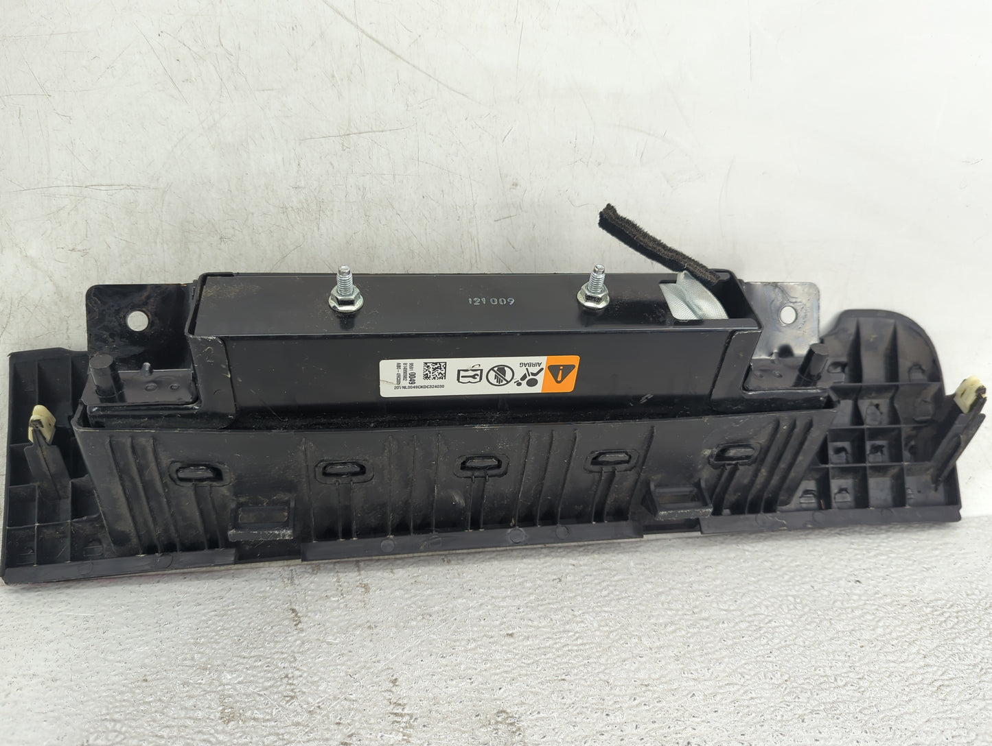 2013-2015 Chevrolet Cruze Air Bag Passenger Right Dashboard OEM P/N:95910049 814990982, AB0-09C005 Fits Fits 2013 2014 2015 