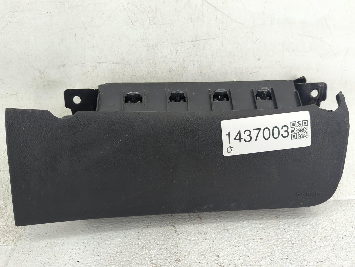 2013-2016 Chevrolet Cruze Air Bag Driver Left Knee OEM P/N:95910046 814990982, AB0-09C0004 Fits Fits 2013 2014 2015 2016 OEM