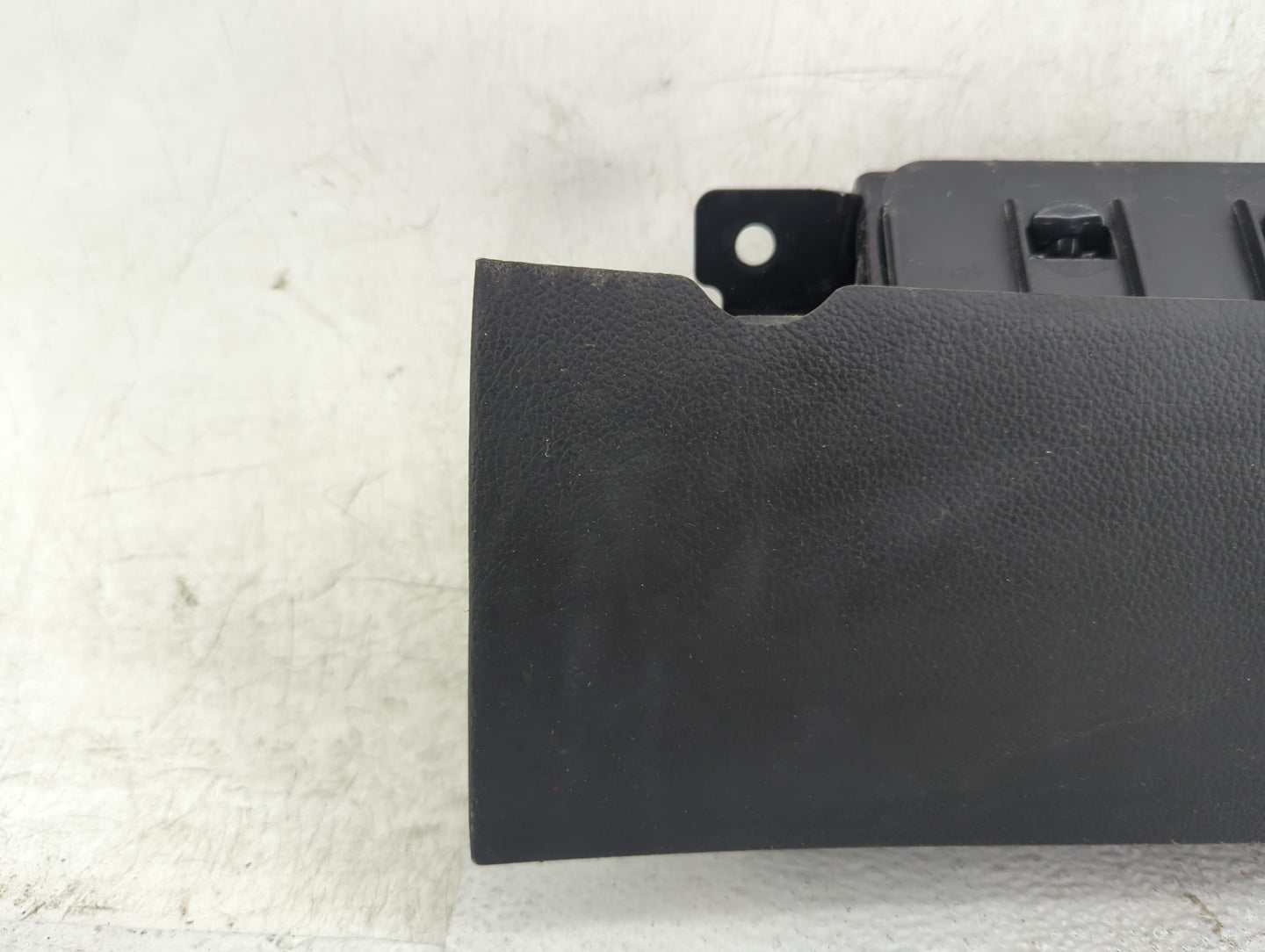 2013-2016 Chevrolet Cruze Air Bag Driver Left Knee OEM P/N:95910046 814990982, AB0-09C0004 Fits Fits 2013 2014 2015 2016 OEM