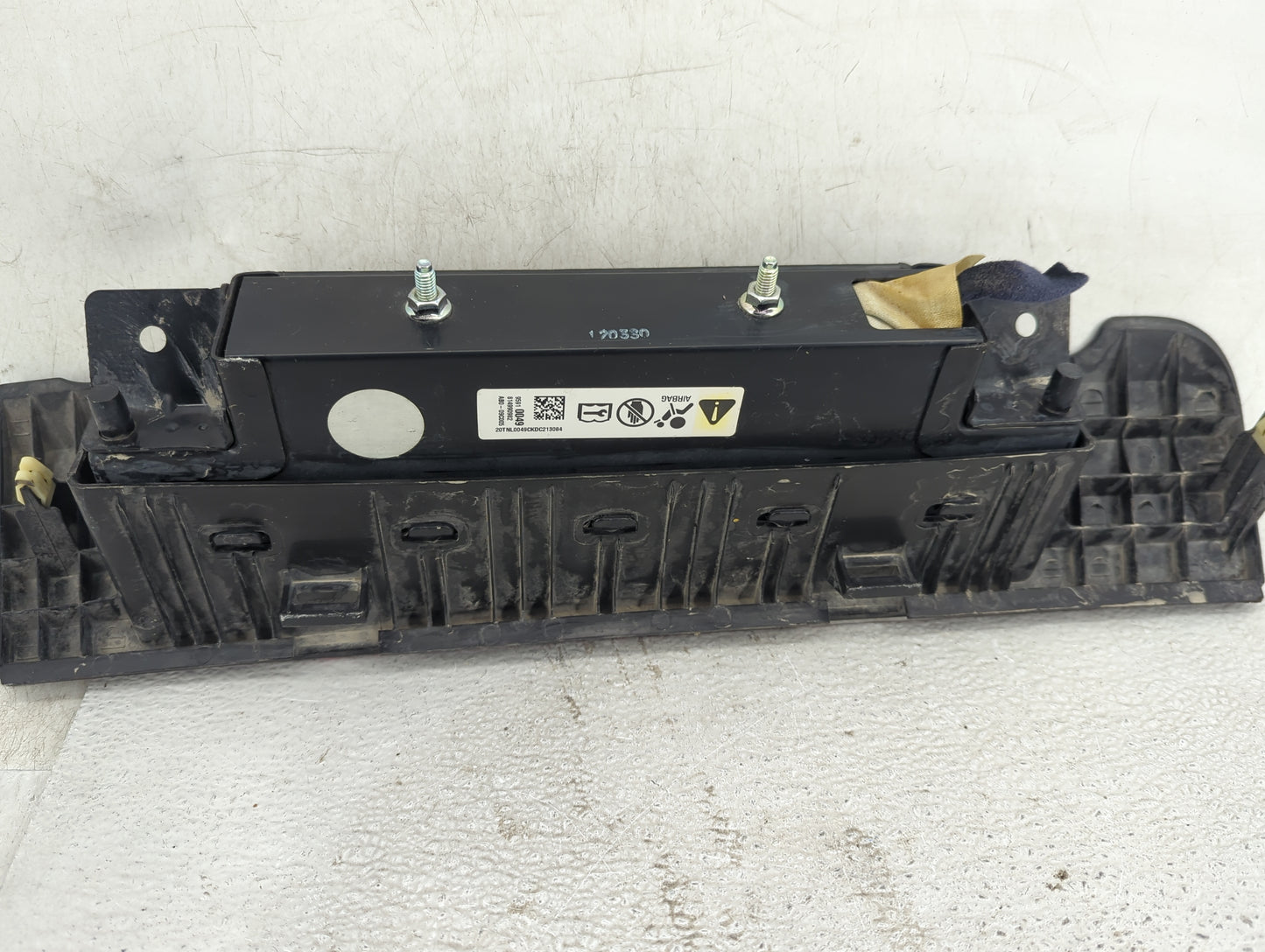 2013-2016 Chevrolet Cruze Air Bag Passenger Right Knee OEM P/N:95910049 814990982, AB0-09Q005 Fits Fits 2013 2014 2015 2016 