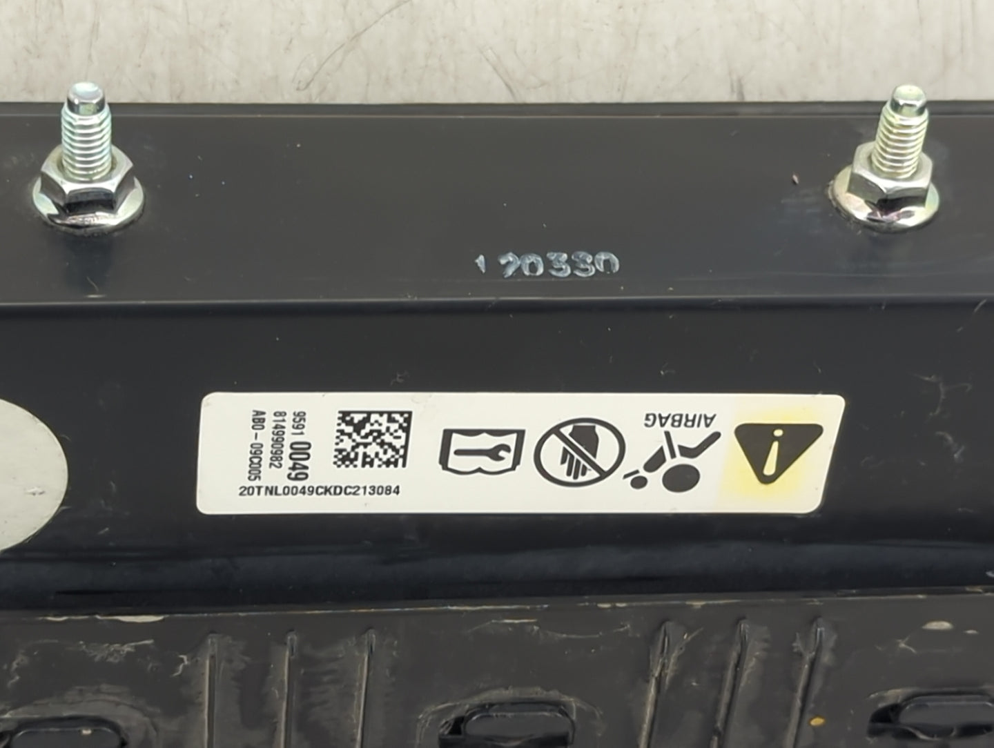 2013-2016 Chevrolet Cruze Air Bag Passenger Right Knee OEM P/N:95910049 814990982, AB0-09Q005 Fits Fits 2013 2014 2015 2016 