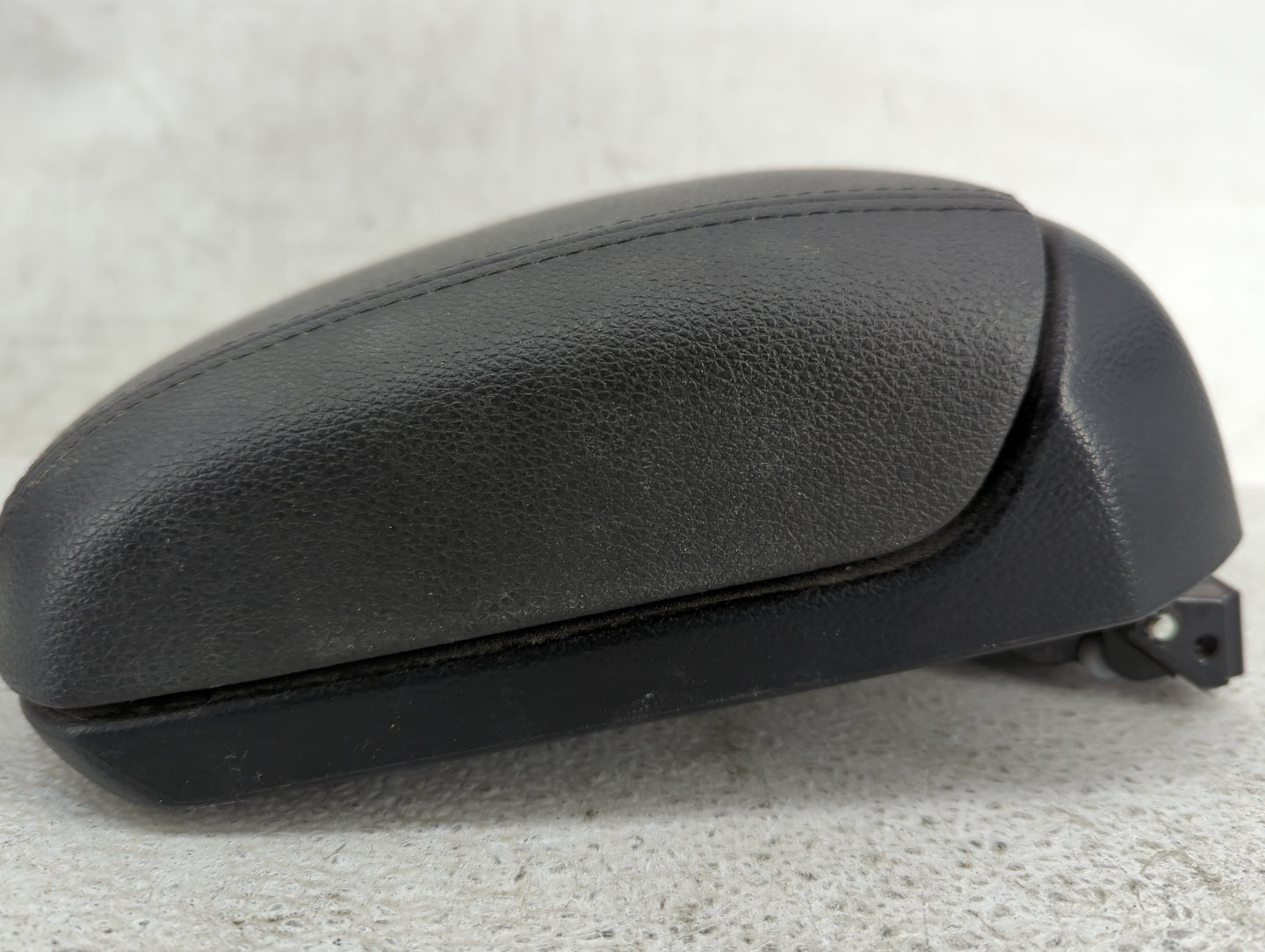 2013 Chevrolet Cruze Center Console Armrest Cover Lid Fits OEM Used Auto Parts - Oemusedautoparts1.com