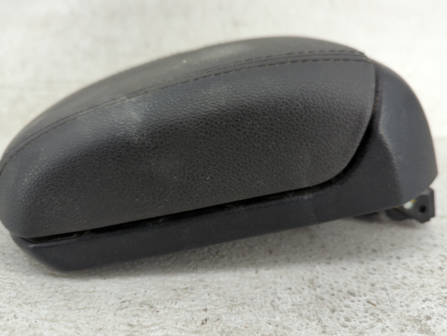 2013 Chevrolet Cruze Center Console Armrest Cover Lid Fits OEM Used Auto Parts - Oemusedautoparts1.com