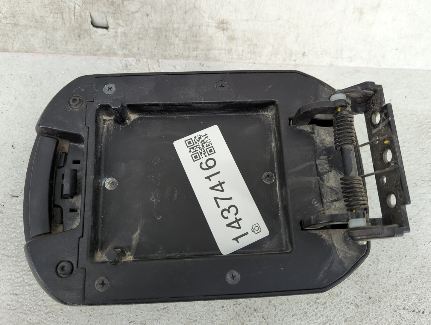 2013 Chevrolet Cruze Center Console Armrest Cover Lid Fits OEM Used Auto Parts - Oemusedautoparts1.com
