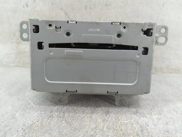 2013 Chevrolet Cruze Radio AM FM Cd Player Receiver Replacement P/N:22923803 CQ-FG42E3GDA Fits OEM Used Auto Parts - Oemused