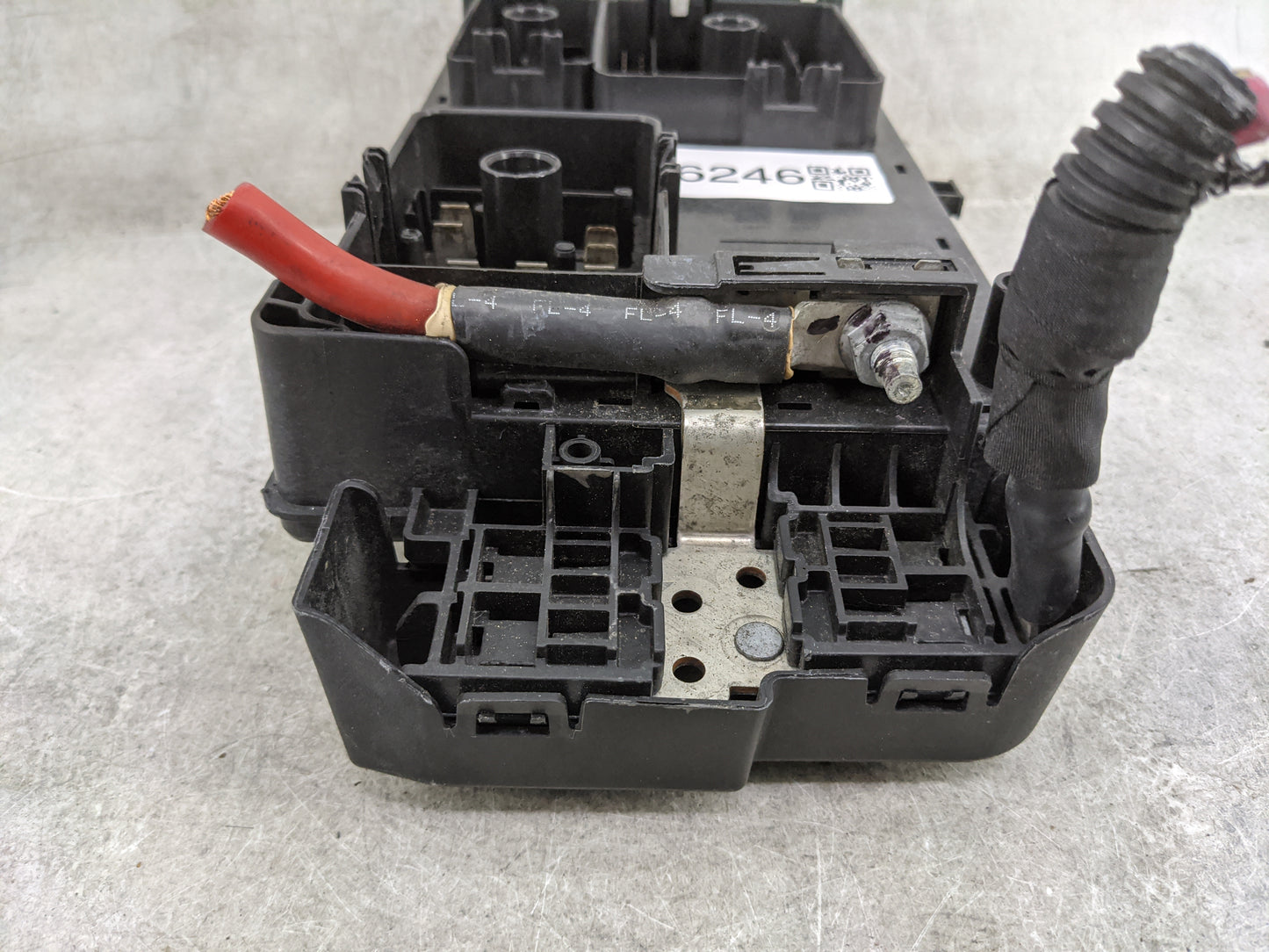 2011-2014 Chevrolet Cruze Fusebox Fuse Box Panel Relay Module P/N:13255300 Fits Fits 2011 2012 2013 2014 OEM Used Auto Parts