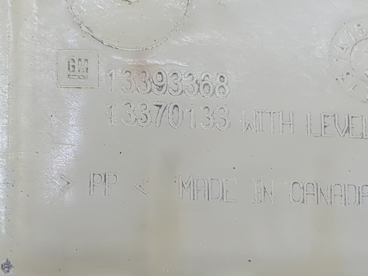 2016 Chevrolet Cruze Radiator Coolant Overflow Expansion Tank Bottle 1477184 - Oemusedautoparts1.com