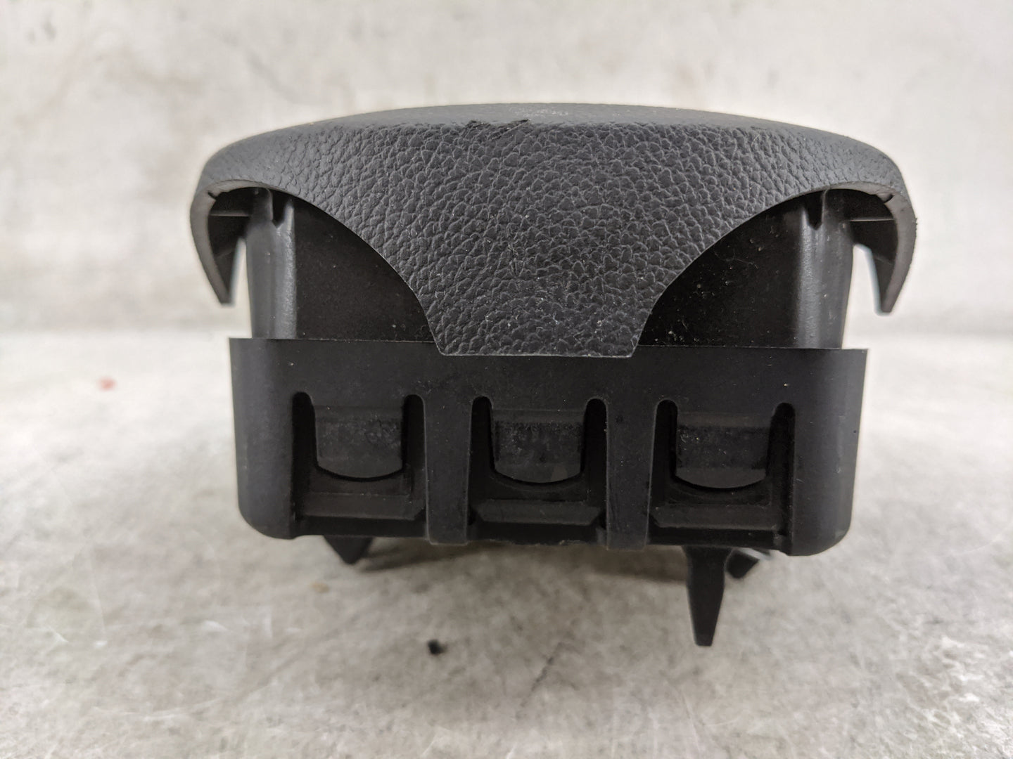 2011-2013 Chevrolet Cruze Air Bag Driver Left Steering Wheel Mounted 1477483 - Oemusedautoparts1.com