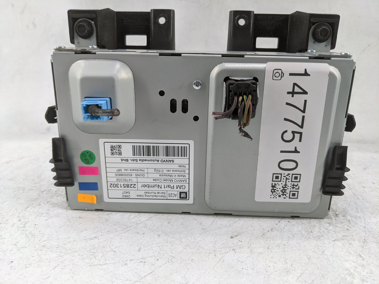 2012-2016 Chevrolet Cruze Information Display Screen Black 1477510 - Oemusedautoparts1.com