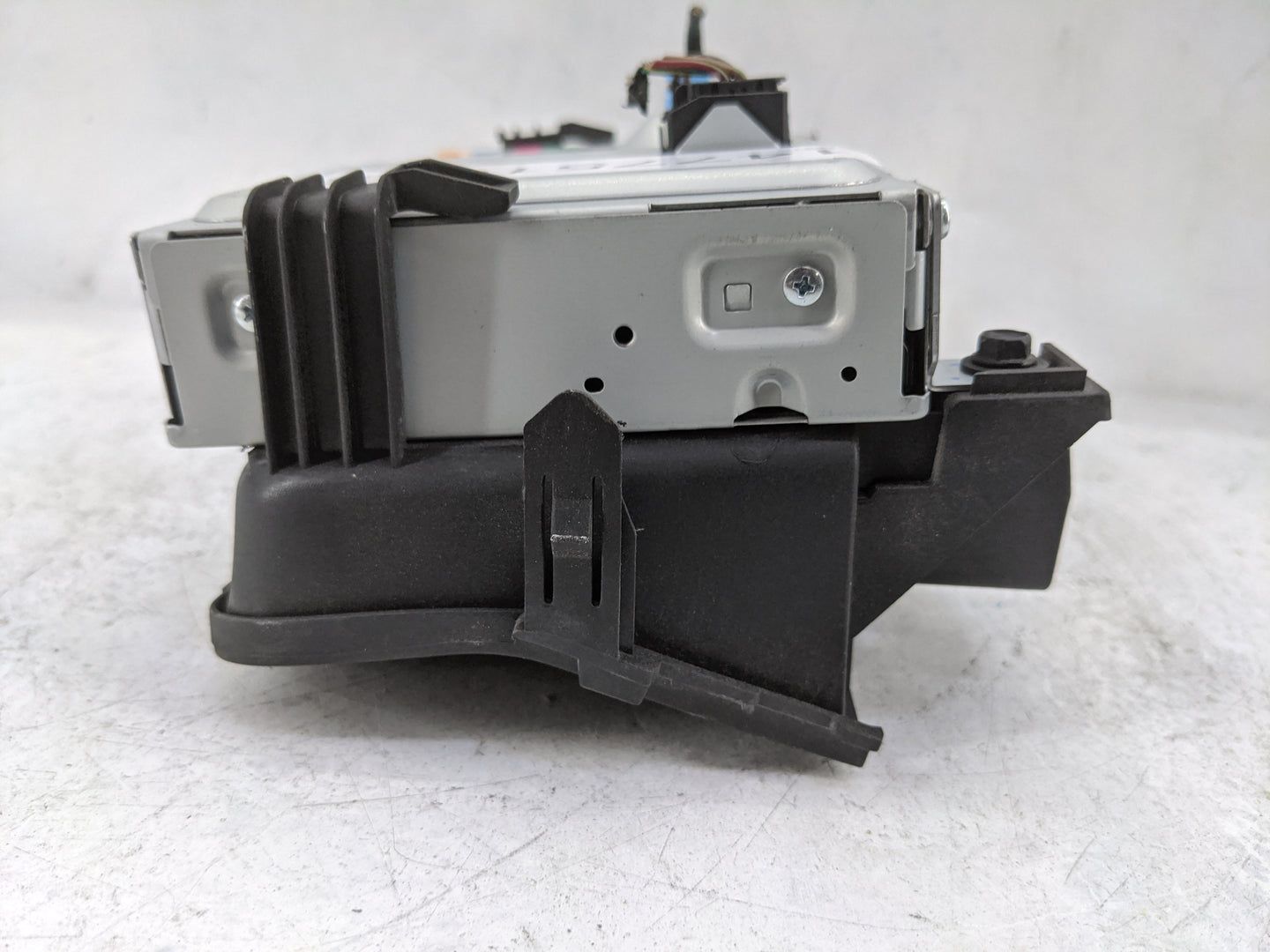 2012-2016 Chevrolet Cruze Information Display Screen Black 1477510 - Oemusedautoparts1.com