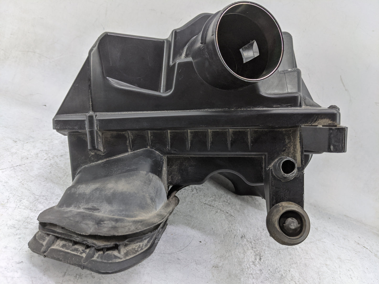 2012-2014 Chevrolet Cruze Air Cleaner Intake-duct Hose Tube 1477953 - Oemusedautoparts1.com