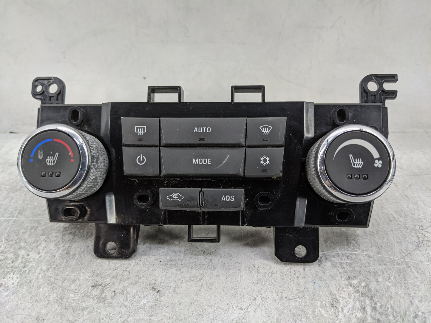2011-2015 Chevrolet Cruze Climate Control Module Temperature AC/Heater Replacement P/N:95146203 386203A022625187 Fits OEM Us