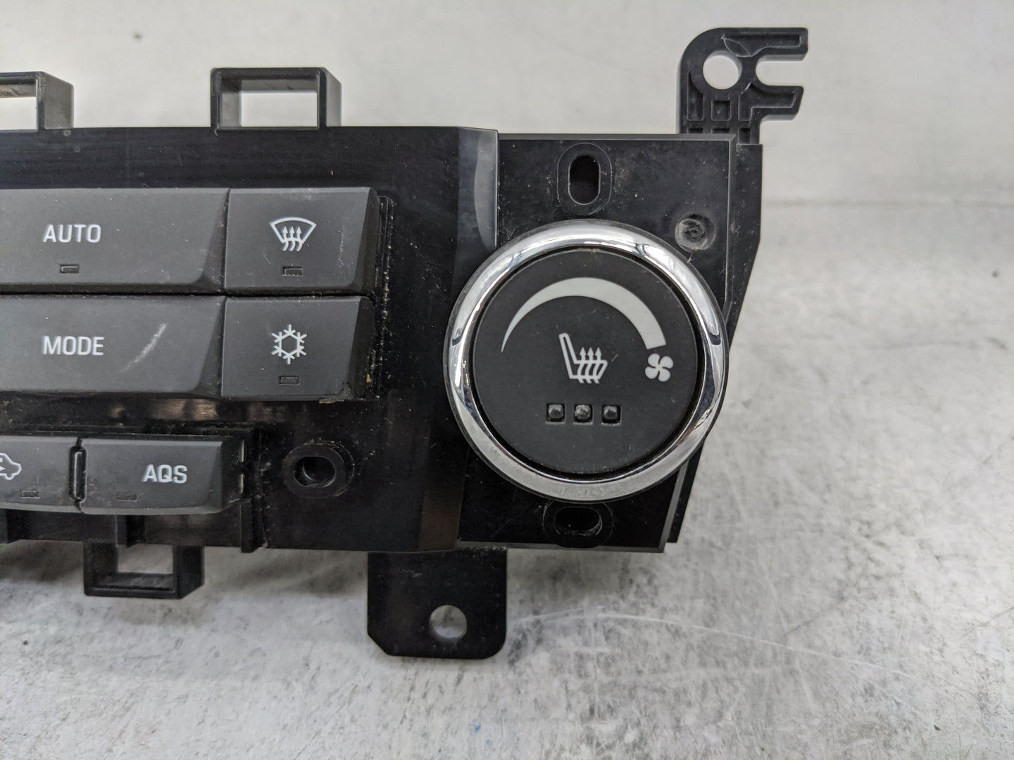 2011-2015 Chevrolet Cruze Climate Control Module Temperature AC/Heater Replacement P/N:95146203 386203A022625187 Fits OEM Us
