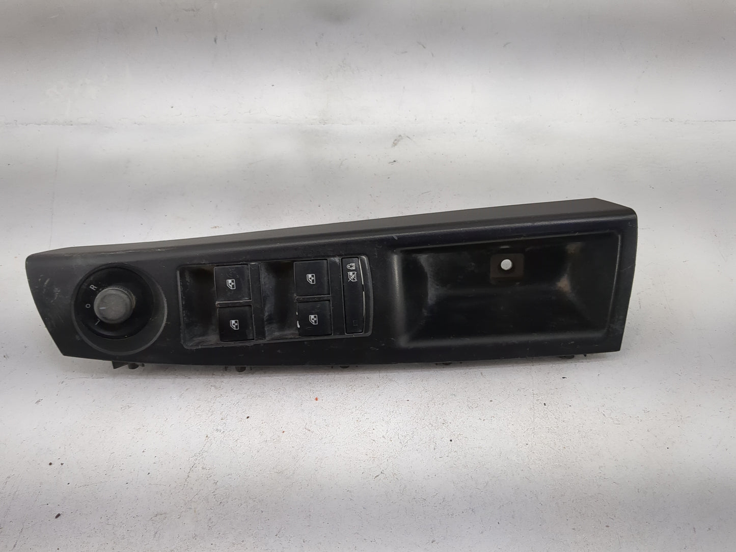 2013 Chevrolet Cruze Master Power Window Switch Replacement Driver Side Left P/N:23285940 Fits OEM Used Auto Parts - Oemused