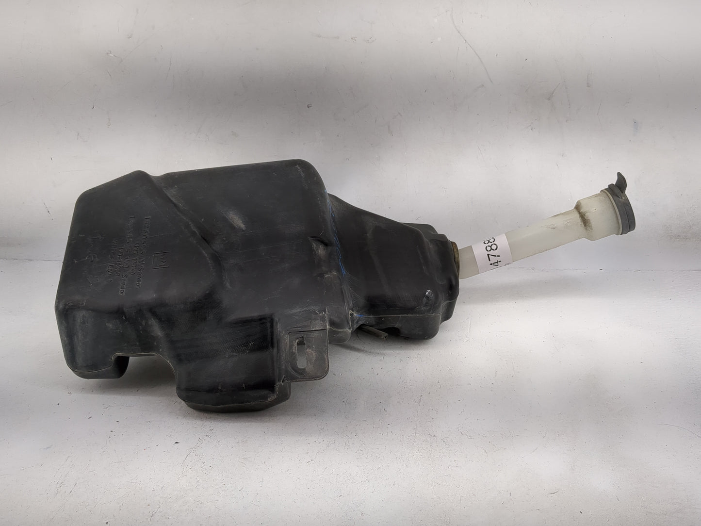 2011-2016 Chevrolet Cruze Windshield Washer Fluid Reservoir Bottle Oem 1478820 - Oemusedautoparts1.com