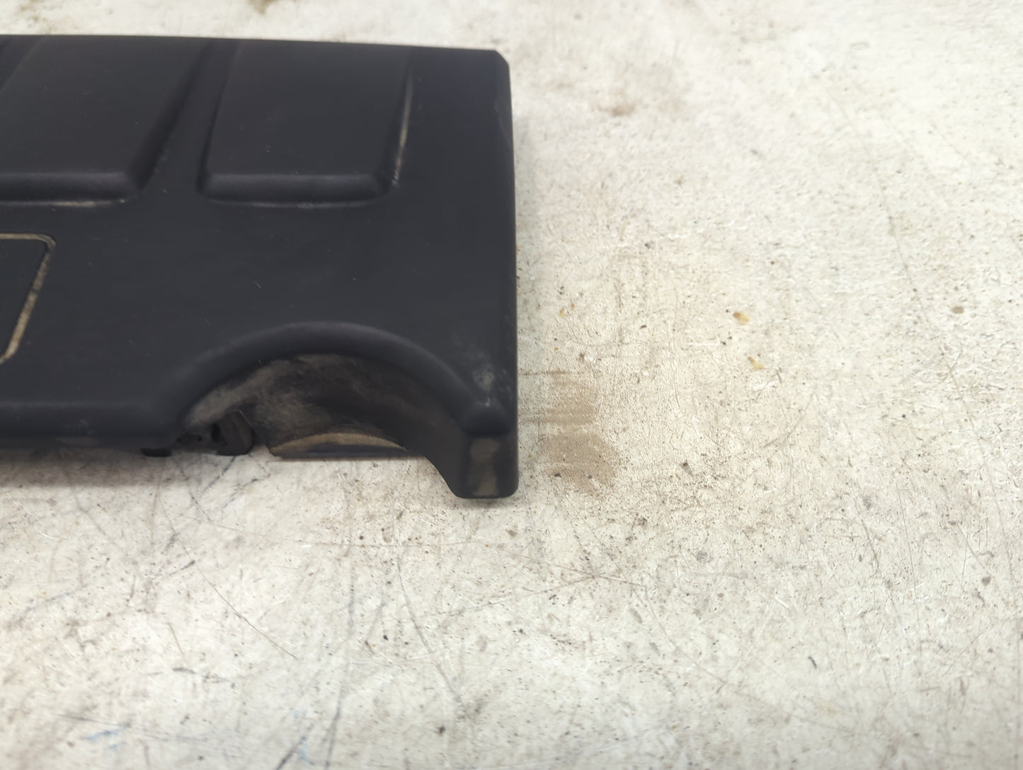 2013 Chevrolet Cruze Engine Cover Black 1479213 - Oemusedautoparts1.com