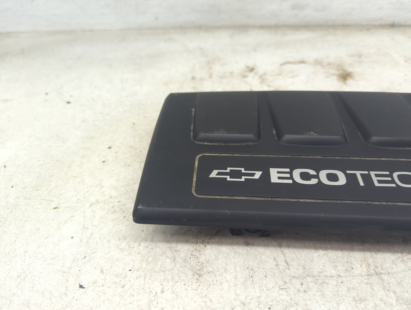 2013 Chevrolet Cruze Engine Cover Black 1479213 - Oemusedautoparts1.com