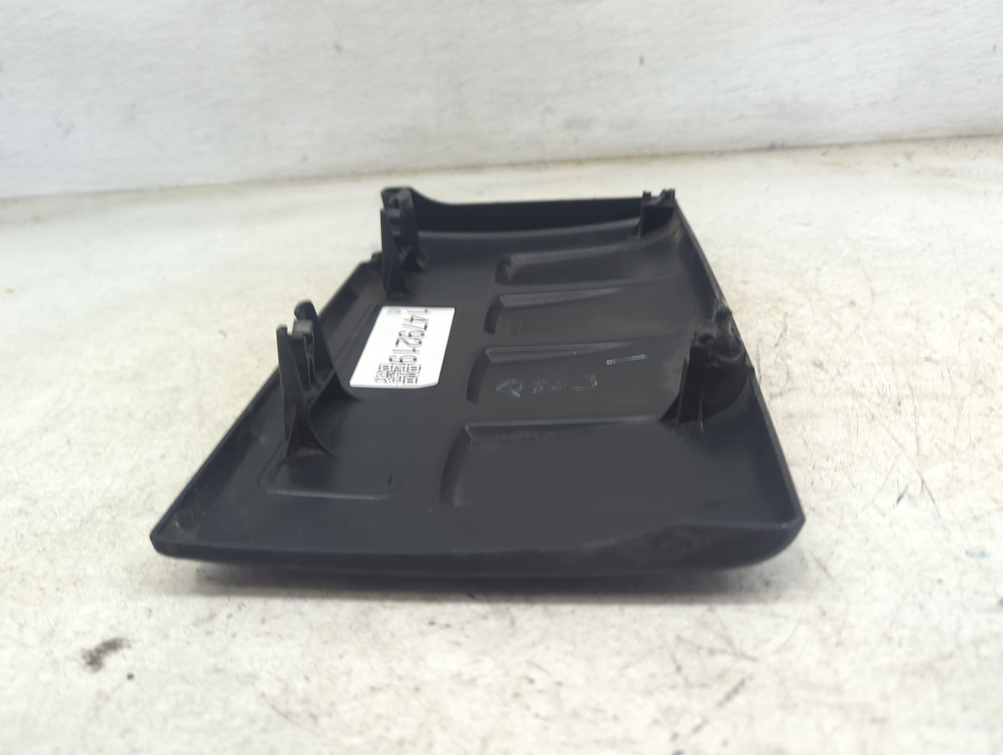 2013 Chevrolet Cruze Engine Cover Black 1479219 - Oemusedautoparts1.com